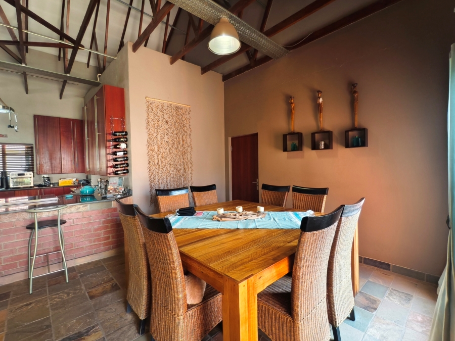 5 Bedroom Property for Sale in Kosmosdal Gauteng