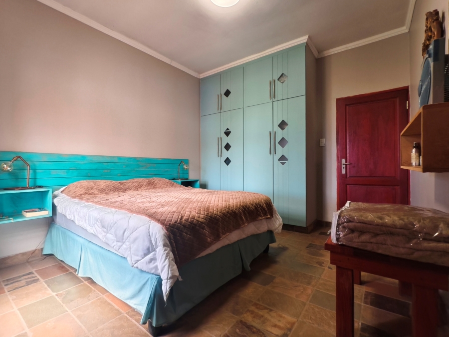 5 Bedroom Property for Sale in Kosmosdal Gauteng
