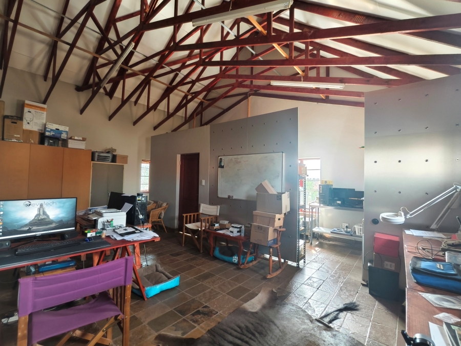 5 Bedroom Property for Sale in Kosmosdal Gauteng