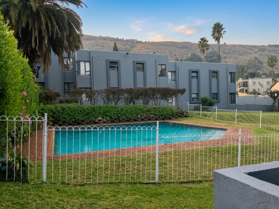 1 Bedroom Property for Sale in Bruma Gauteng