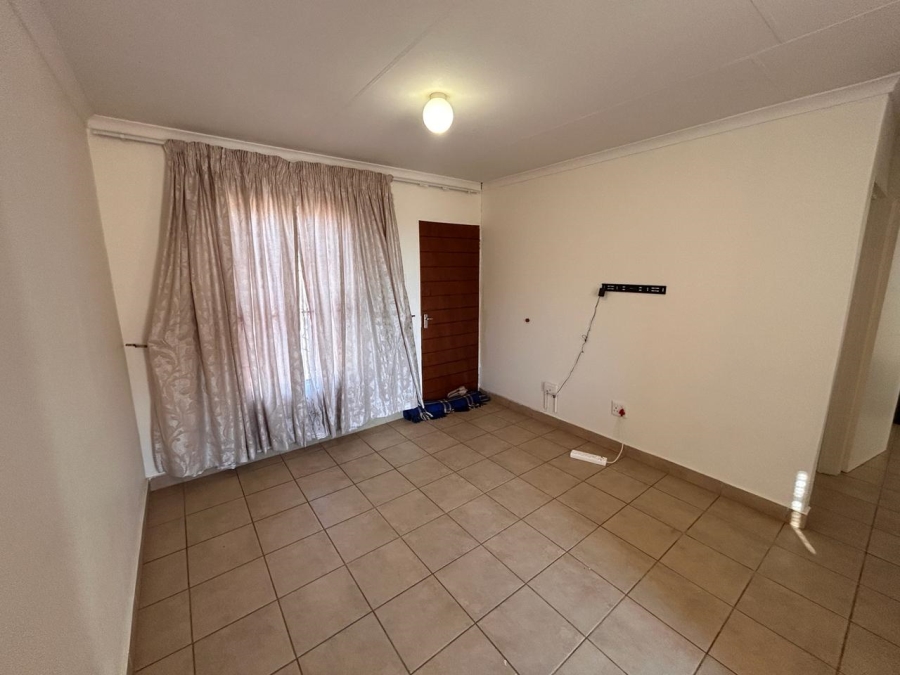 2 Bedroom Property for Sale in Savanna City Gauteng