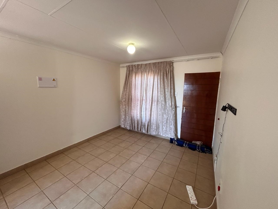 2 Bedroom Property for Sale in Savanna City Gauteng