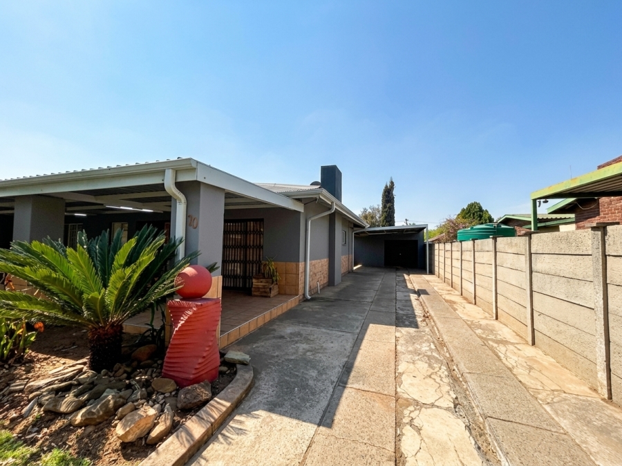 To Let 3 Bedroom Property for Rent in Vanderbijlpark SE 10 Gauteng