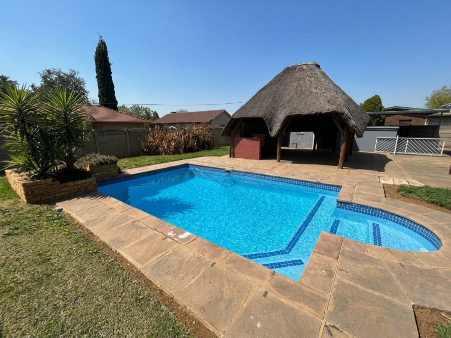 To Let 3 Bedroom Property for Rent in Vanderbijlpark SE 10 Gauteng