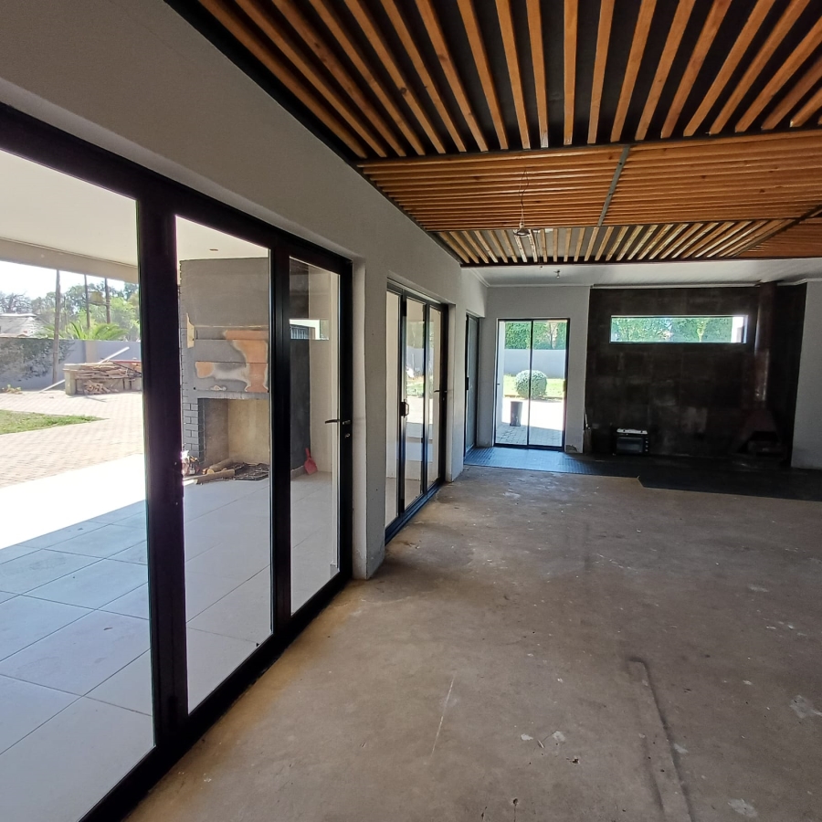 6 Bedroom Property for Sale in Henley on Klip Gauteng