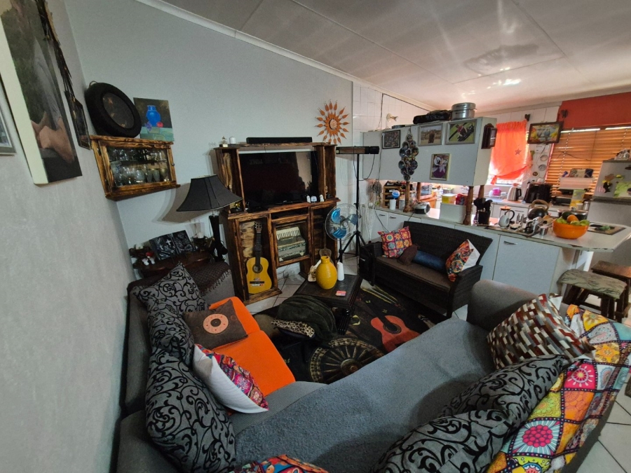 2 Bedroom Property for Sale in Pretoria North Gauteng