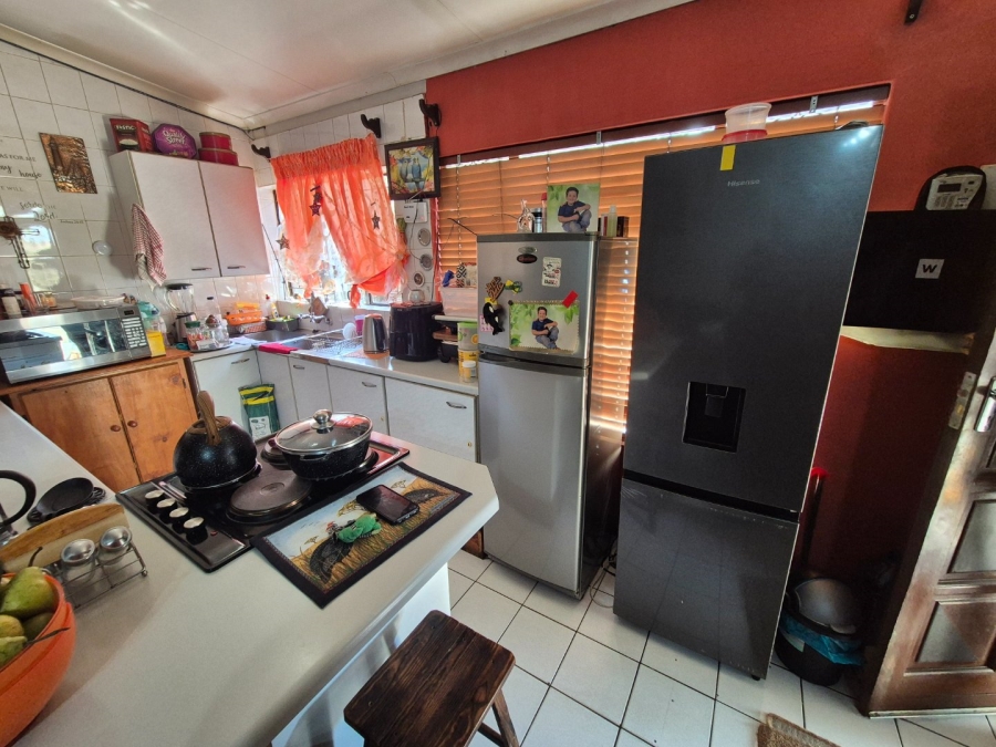 2 Bedroom Property for Sale in Pretoria North Gauteng