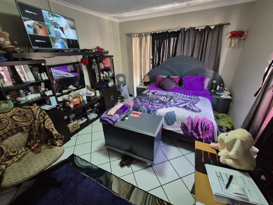 2 Bedroom Property for Sale in Pretoria North Gauteng