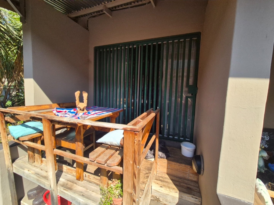 2 Bedroom Property for Sale in Pretoria North Gauteng