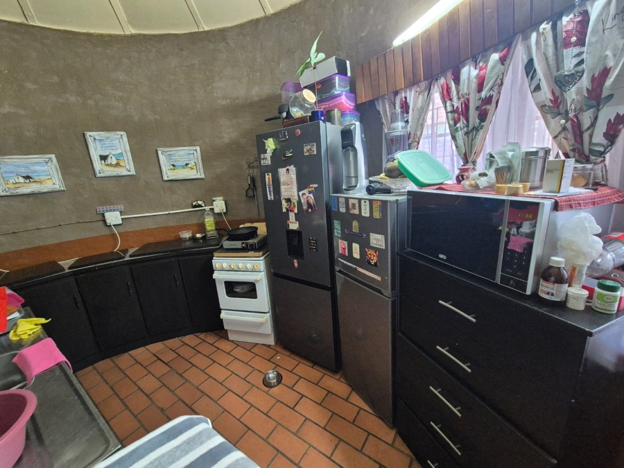 2 Bedroom Property for Sale in Pretoria North Gauteng
