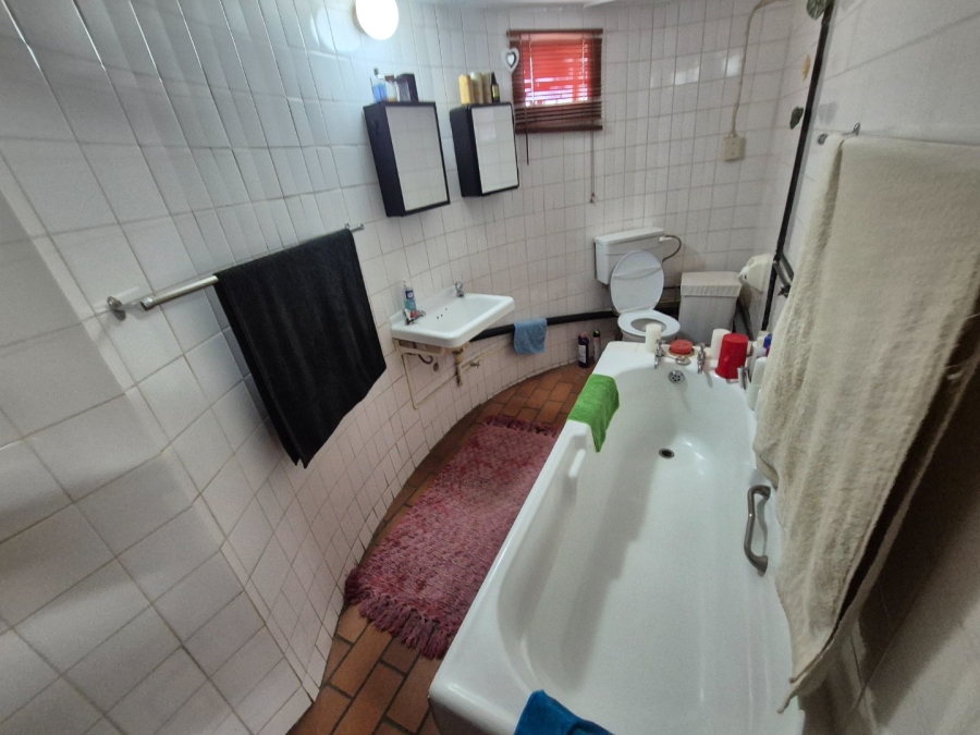 2 Bedroom Property for Sale in Pretoria North Gauteng