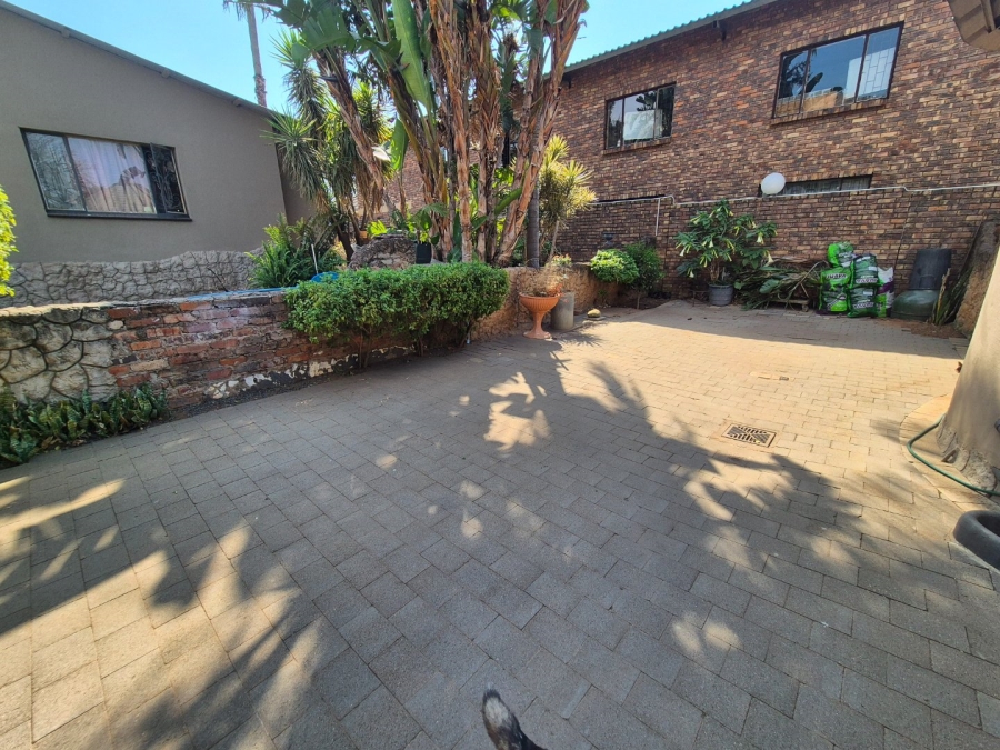 2 Bedroom Property for Sale in Pretoria North Gauteng