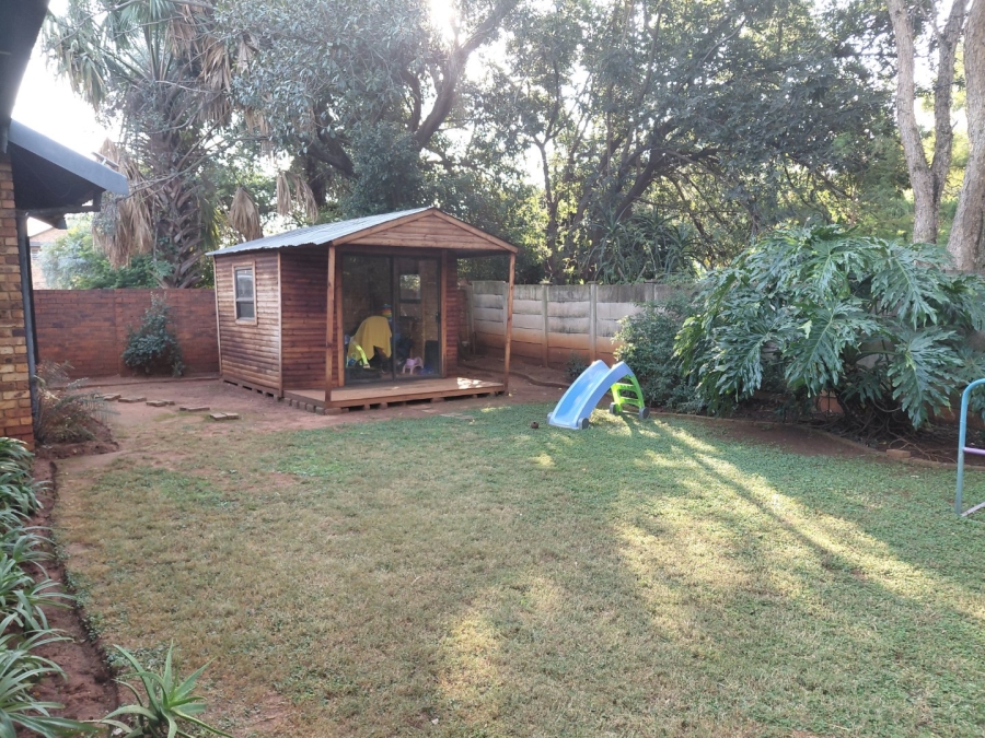 2 Bedroom Property for Sale in Doornpoort Gauteng