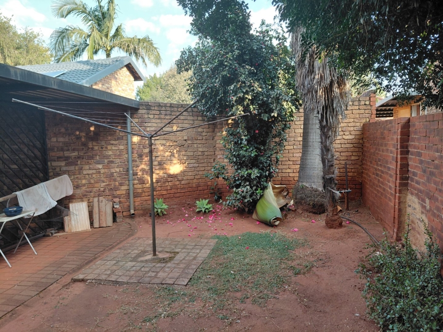 2 Bedroom Property for Sale in Doornpoort Gauteng