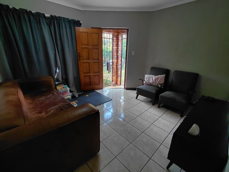 2 Bedroom Property for Sale in Doornpoort Gauteng