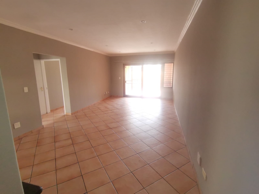 To Let 2 Bedroom Property for Rent in Kenleaf Gauteng