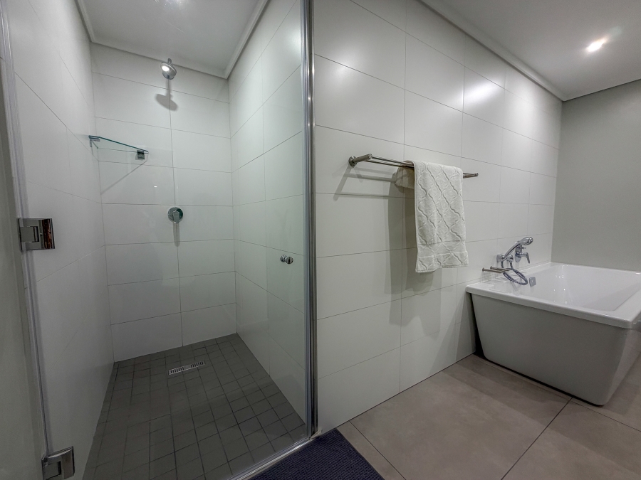 To Let 3 Bedroom Property for Rent in Ascend to Midstream Gauteng