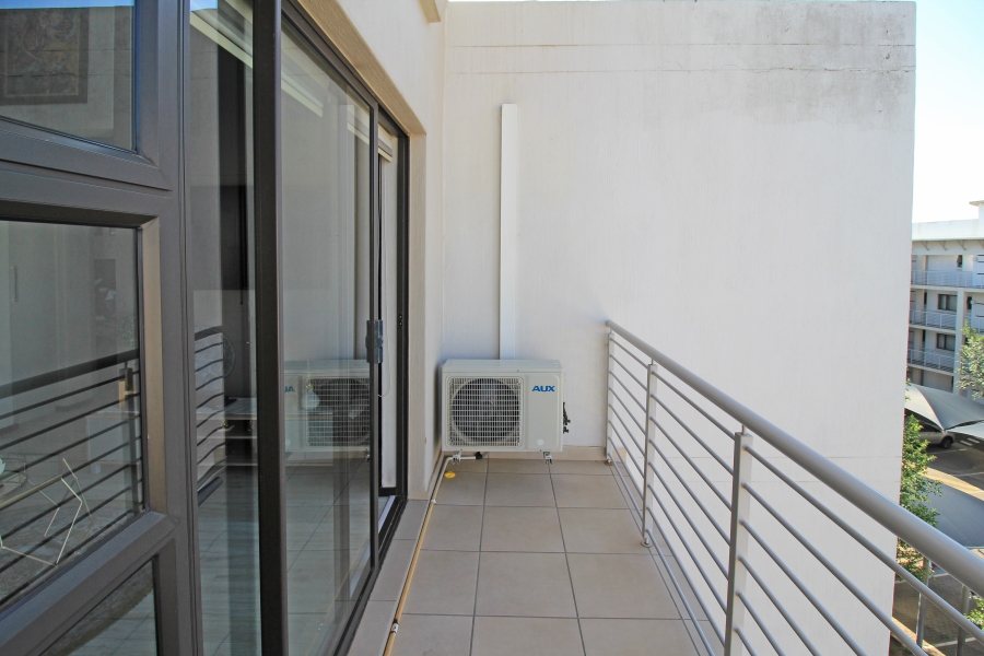 To Let 2 Bedroom Property for Rent in Broadacres Gauteng