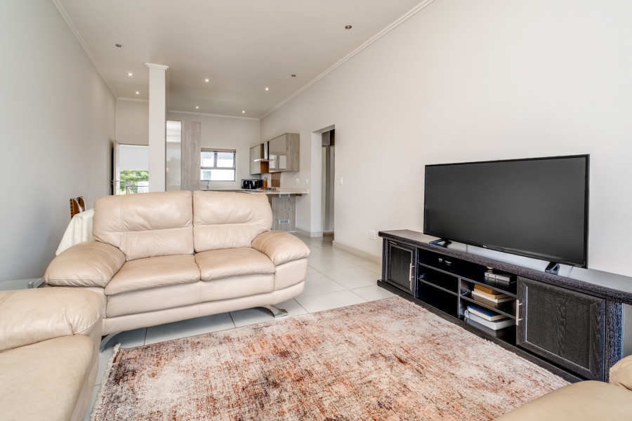 2 Bedroom Property for Sale in Broadacres Gauteng