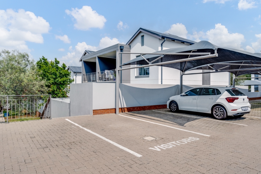 2 Bedroom Property for Sale in Broadacres Gauteng
