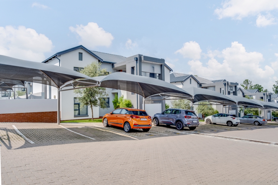 2 Bedroom Property for Sale in Broadacres Gauteng