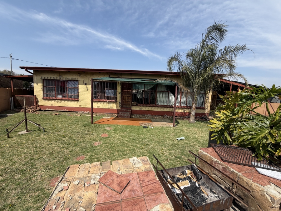 3 Bedroom Property for Sale in Dalview Gauteng