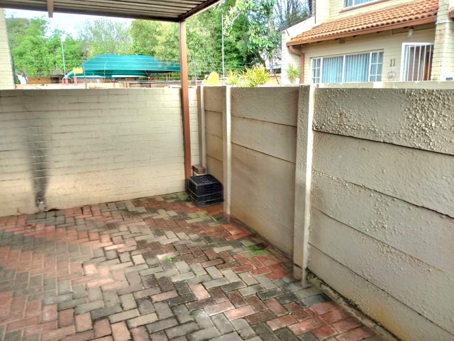 2 Bedroom Property for Sale in Westonaria Gauteng