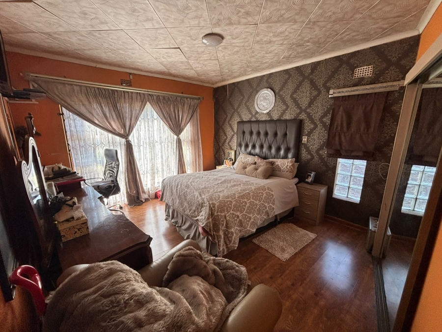 3 Bedroom Property for Sale in Klippoortje Gauteng