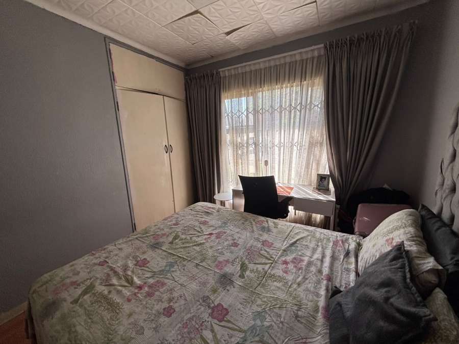 3 Bedroom Property for Sale in Klippoortje Gauteng