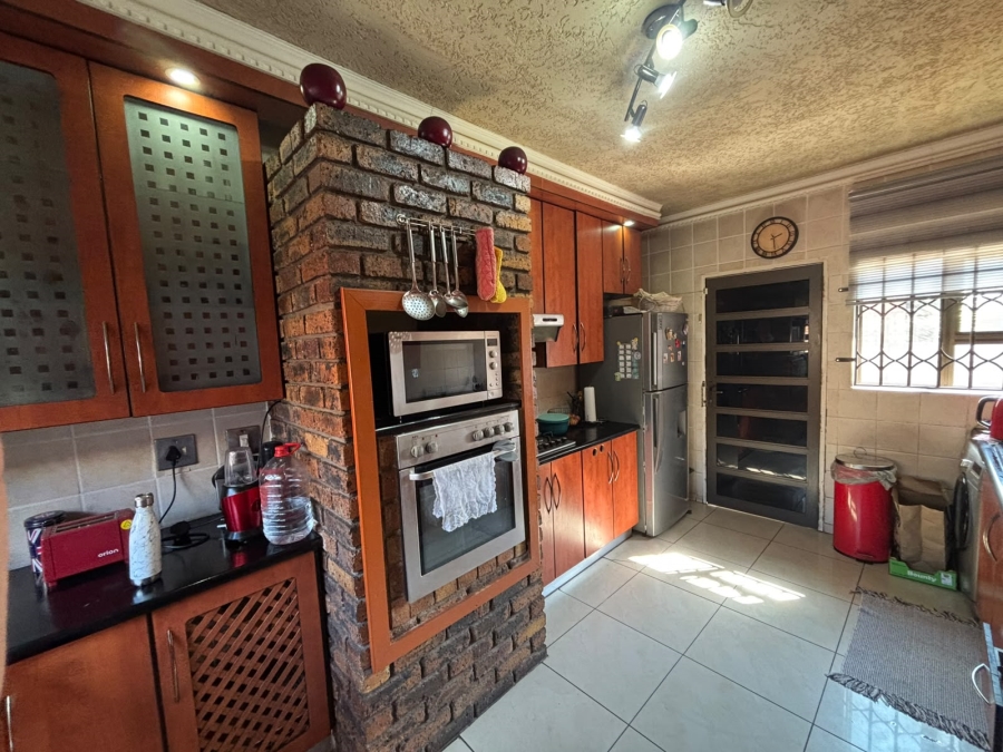 3 Bedroom Property for Sale in Klippoortje Gauteng