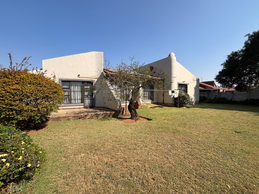 3 Bedroom Property for Sale in Klippoortje Gauteng
