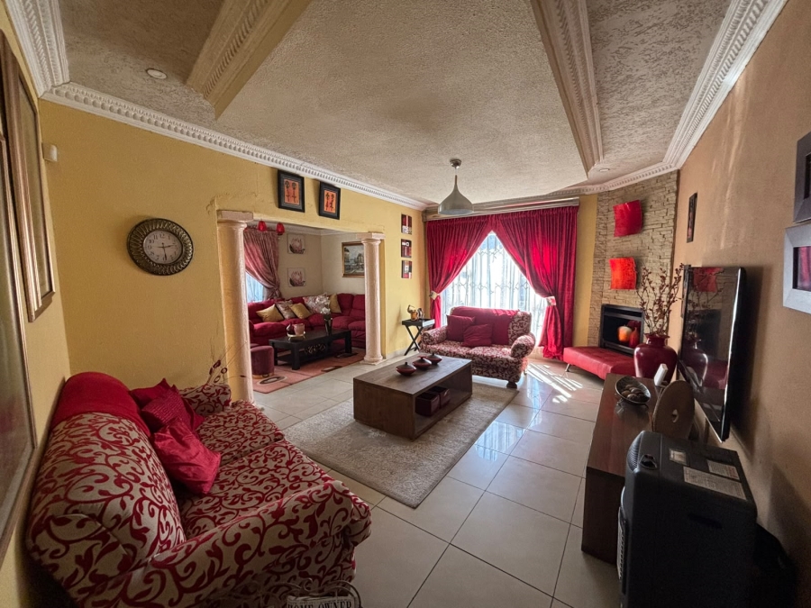 3 Bedroom Property for Sale in Klippoortje Gauteng