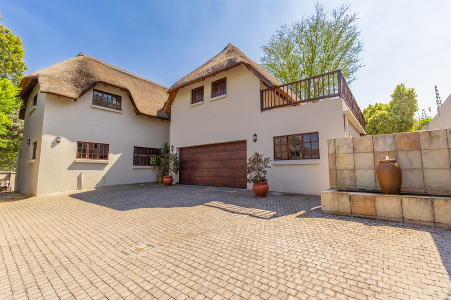 4 Bedroom Property for Sale in Douglasdale Gauteng