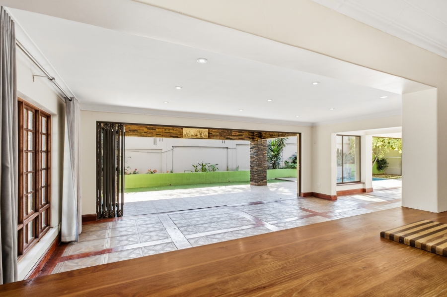 4 Bedroom Property for Sale in Douglasdale Gauteng