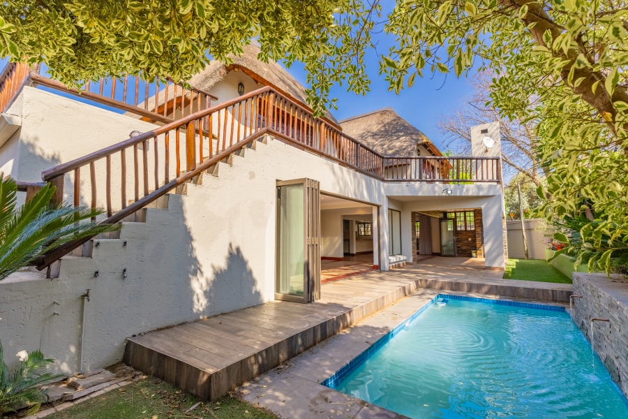 4 Bedroom Property for Sale in Douglasdale Gauteng