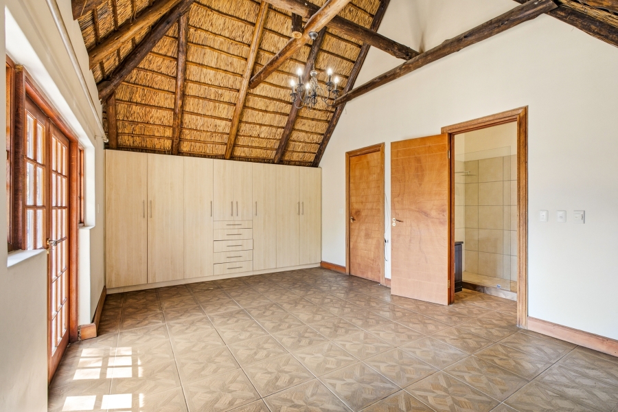 4 Bedroom Property for Sale in Douglasdale Gauteng