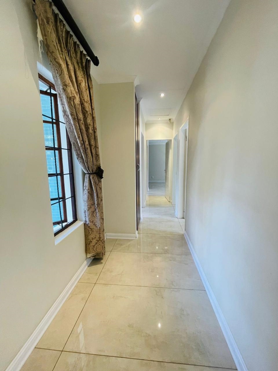3 Bedroom Property for Sale in Greenstone Hill Gauteng