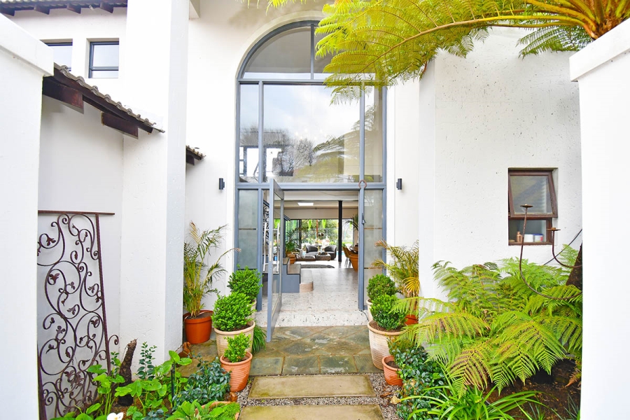 8 Bedroom Property for Sale in Thornhill Estate Gauteng