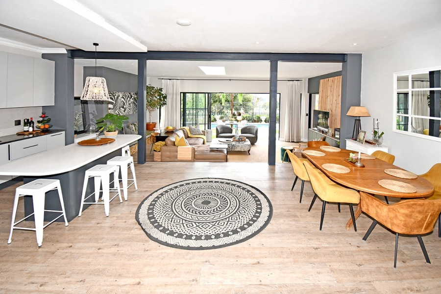 8 Bedroom Property for Sale in Thornhill Estate Gauteng