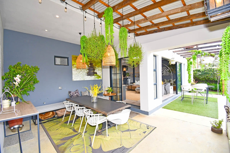 8 Bedroom Property for Sale in Thornhill Estate Gauteng