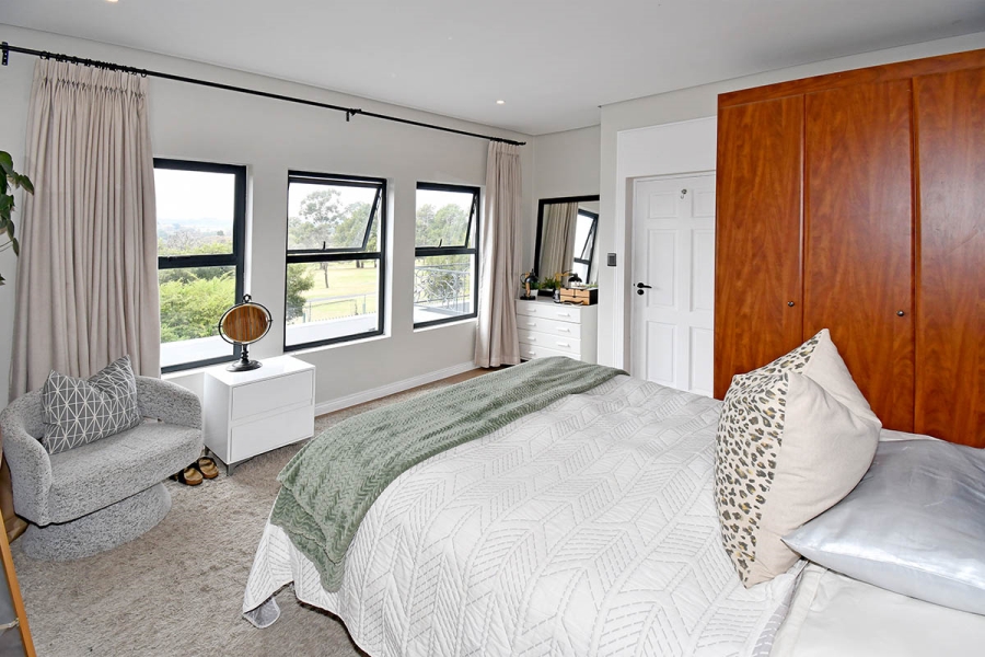 8 Bedroom Property for Sale in Thornhill Estate Gauteng