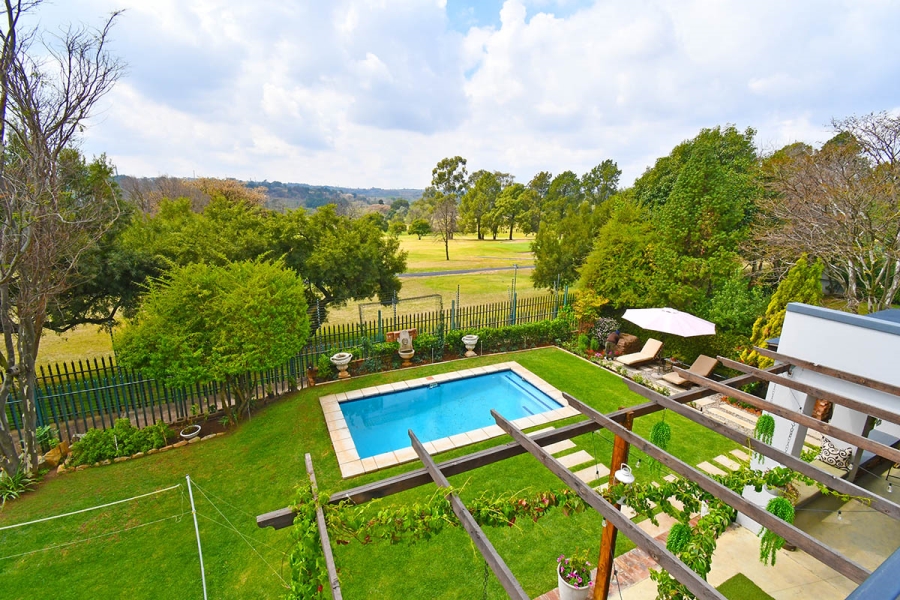 8 Bedroom Property for Sale in Thornhill Estate Gauteng