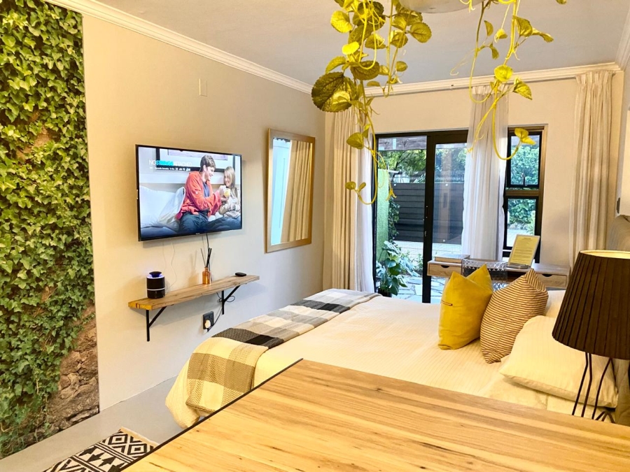 8 Bedroom Property for Sale in Thornhill Estate Gauteng
