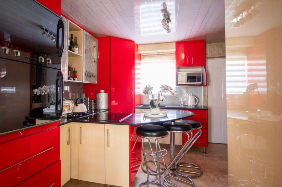 3 Bedroom Property for Sale in Alveda Park Gauteng