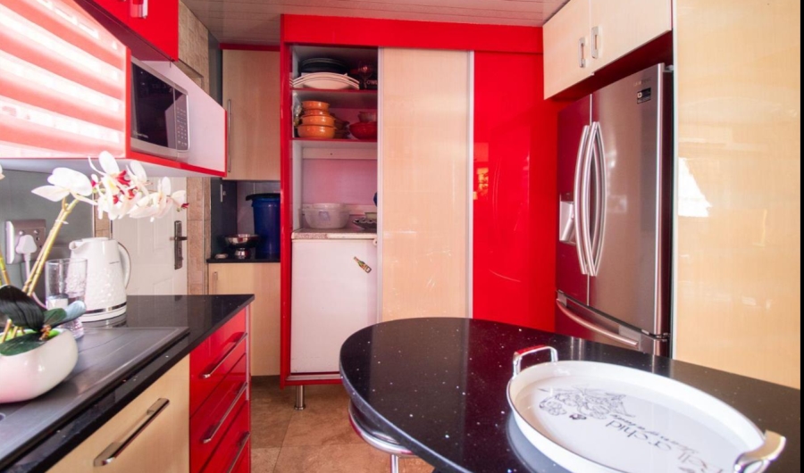 3 Bedroom Property for Sale in Alveda Park Gauteng