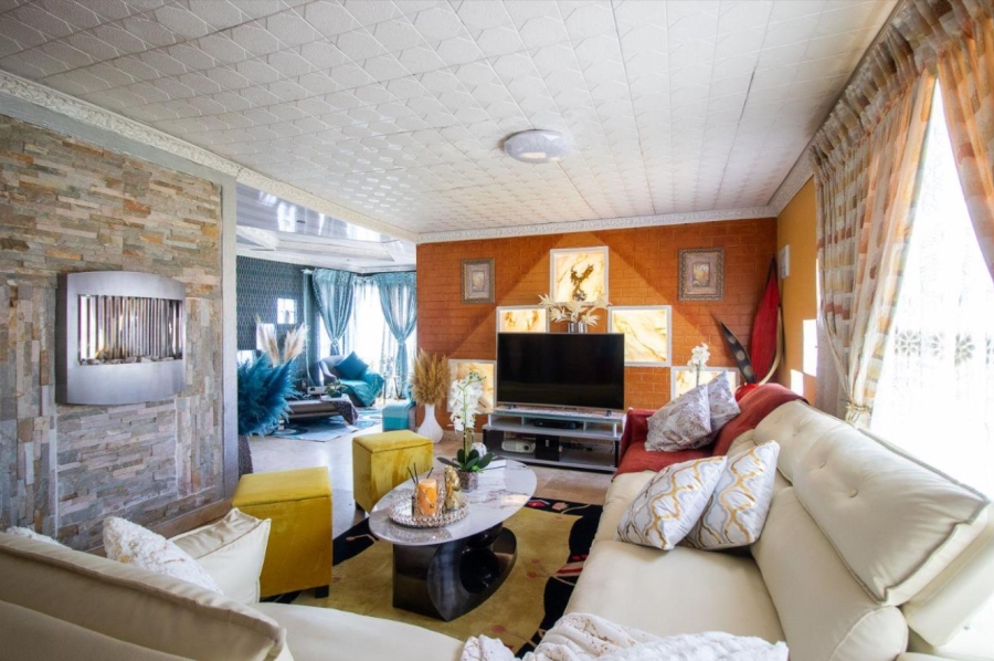 3 Bedroom Property for Sale in Alveda Park Gauteng