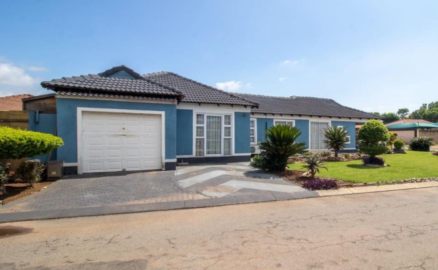 3 Bedroom Property for Sale in Alveda Park Gauteng