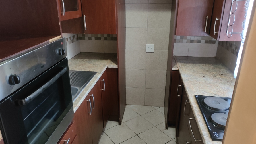 2 Bedroom Property for Sale in Silverton Gauteng