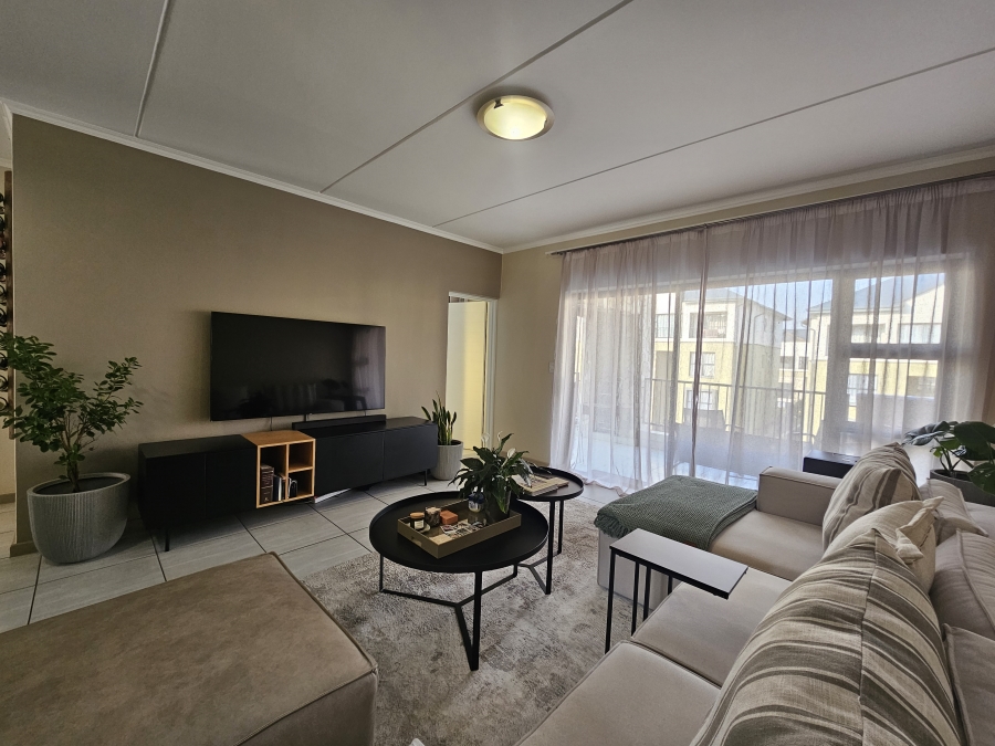 To Let 2 Bedroom Property for Rent in Waterfall Gauteng