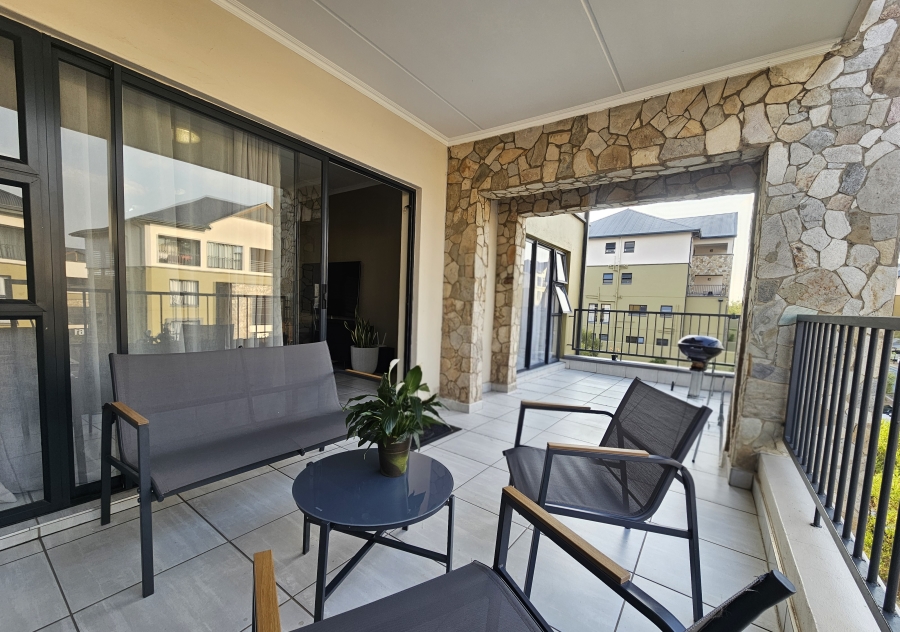 To Let 2 Bedroom Property for Rent in Waterfall Gauteng